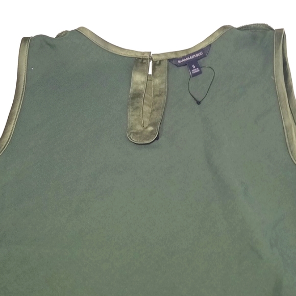 Banana Republic Women's Sleeveless Top Jet Olive Green Velvet Tank Career Sz S - Picture 9 of 14
